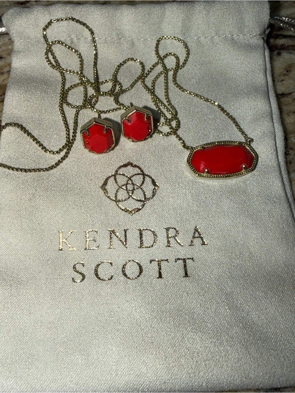 Kendra Scott Elisa Pendant Necklace and Matching Earrings Set Red & Gold